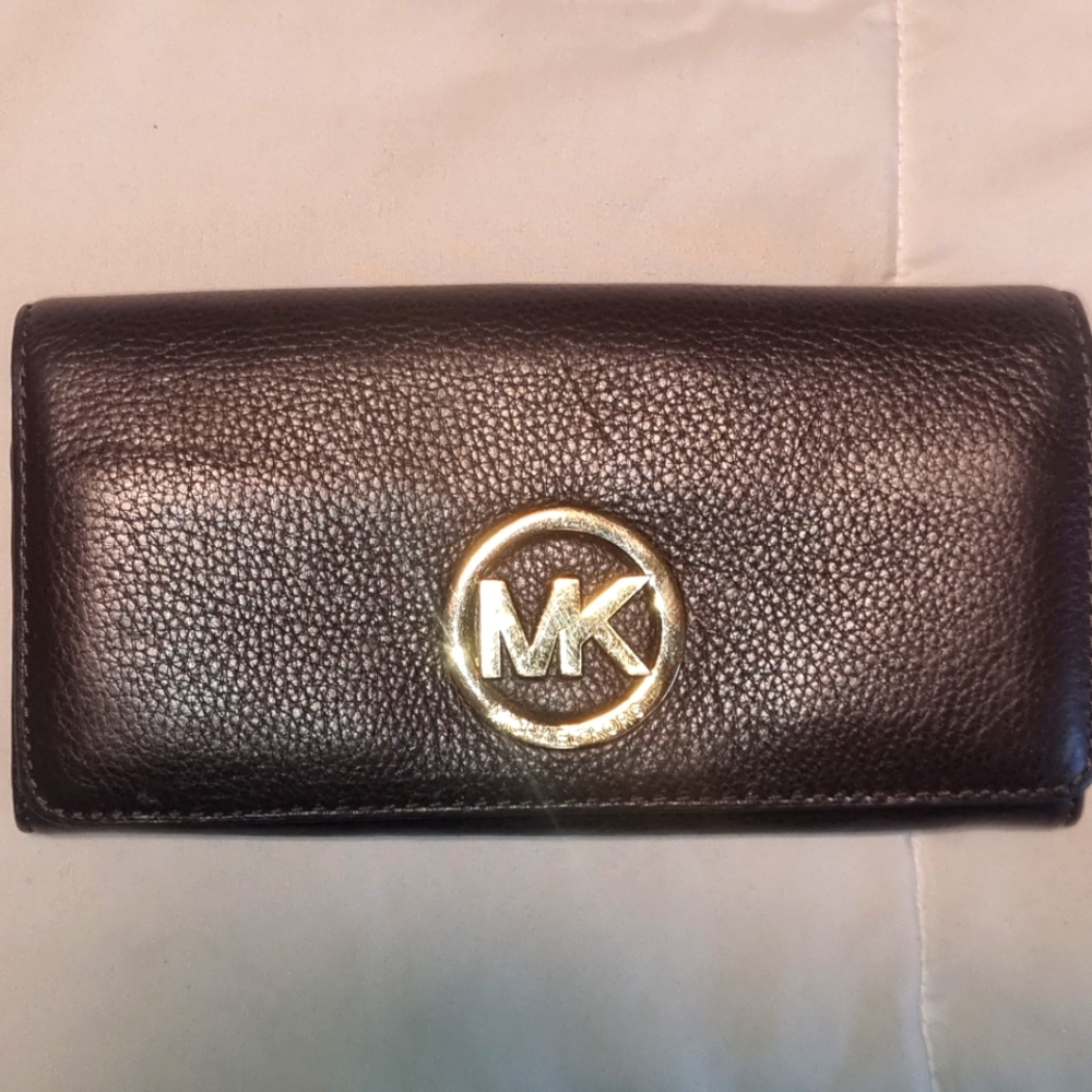 Michael Kors Black and Gold Key Card Holder with Iconic MK Logo